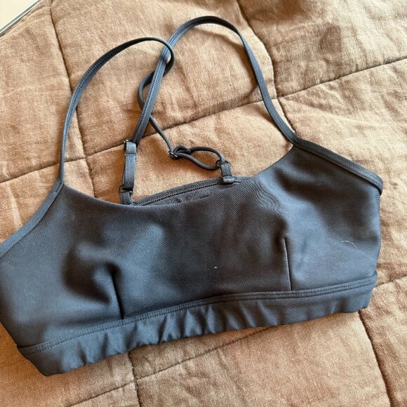 Alo Airlift Sporta Bra - Picture 1 of 3